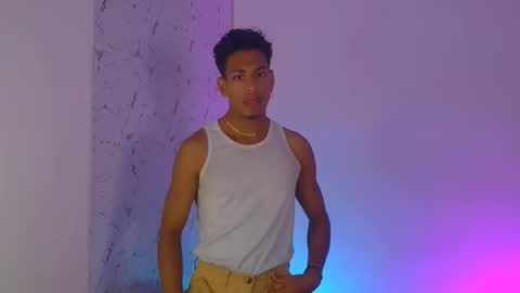 Lorian Vikel  online show from March 2026 02:06:01 AM