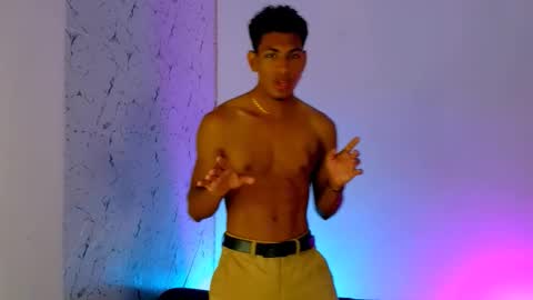 Lorian Vikel  online show from March 2026 04:29:01 AM