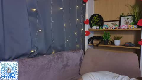 Nicole online show from April 2026 07:16:01 PM