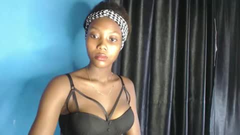 lorrycutie16 online show from April 2026 04:22:01 PM