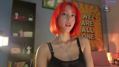 Snapshot of lottie_cutie chatting on August 2026 08:46:02 AM Charlotta online show from August 2026 08:46:02 AM