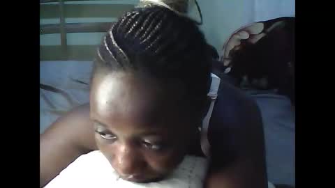 lotty_lavilla online show from April 2026 07:05:01 PM