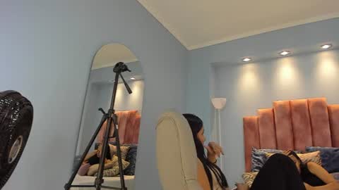 Snapshot of lou_rosse chatting on June 2026 07:29:01 PM Lou Rosse online show from June 2026 07:29:01 PM