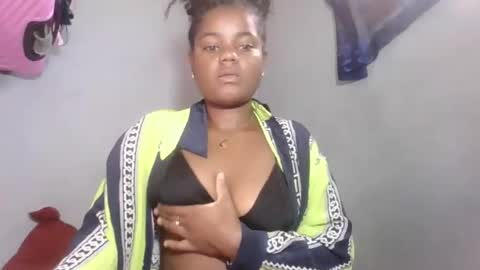 louane98 online show from February 2026 05:48:02 AM