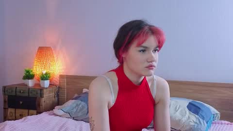 Riley online show from October 2025 08:04:02 PM