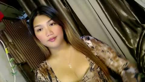 Snapshot of louheart chatting on February 2025 04:02:01 PM Sweet online show from February 2025 04:02:01 PM