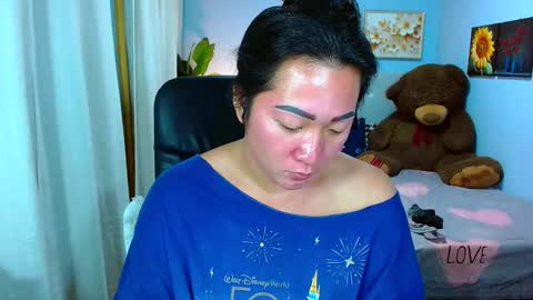 Cathy online show from December 2025 12:43:01 PM