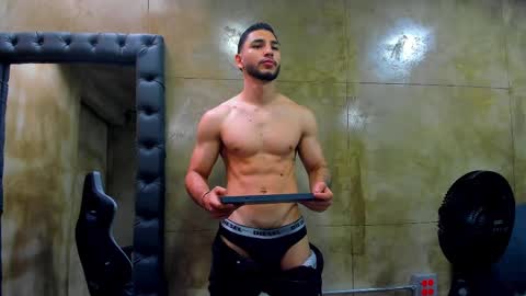 Snapshot of louis_connor chatting on March 2025 08:00:01 PM Louis online show from March 2025 08:00:01 PM