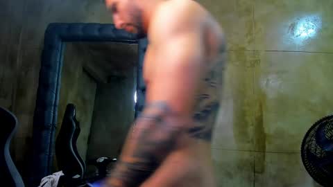 Snapshot of louis_connor chatting on March 2025 02:25:02 AM Louis online show from March 2025 02:25:02 AM