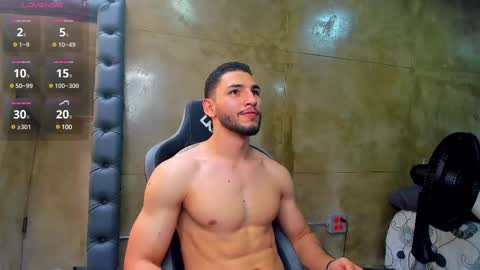 Snapshot of louis_connor chatting on March 2025 07:26:02 PM Louis online show from March 2025 07:26:02 PM