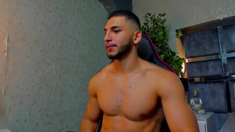 Snapshot of louis_connor chatting on September 2025 02:41:01 PM Louis online show from September 2025 02:41:01 PM