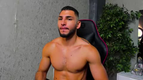 Snapshot of louis_connor chatting on October 2025 04:43:01 AM Louis online show from October 2025 04:43:01 AM