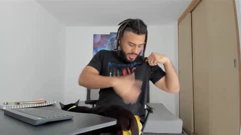 louis_marley_ online show from February 2025 05:21:01 PM