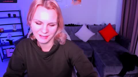 Louisa online show from January 2025 07:51:02 AM