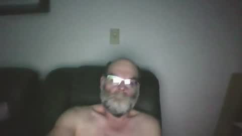 louism13 online show from December 2025 03:45:02 AM