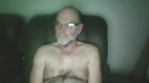 Snapshot of louism13 chatting on April 2026 02:53:02 AM louism13 online show from April 2026 02:53:02 AM