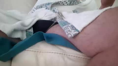 Snapshot of loulou_boss chatting on October 2025 08:45:02 AM loulou_boss online show from October 2025 08:45:02 AM