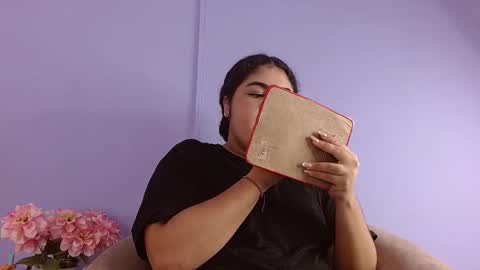 lourdes_moon22 online show from October 2025 11:58:01 AM