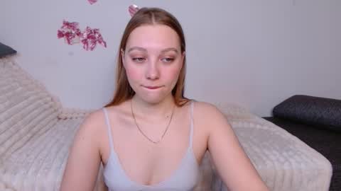 love bella  online show from February 2026 12:09:01 AM