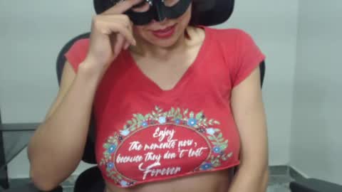 Nina online show from February 2025 01:00:02 AM