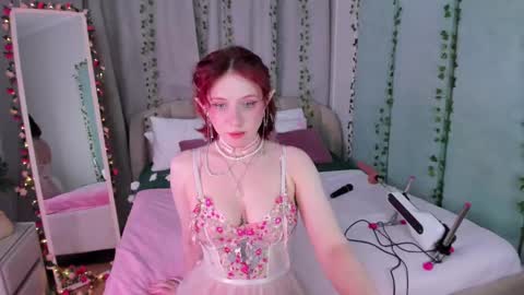 Lola online show from February 2025 04:11:02 AM