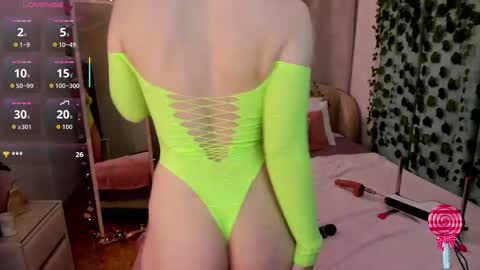 Lola online show from September 2025 12:22:02 AM