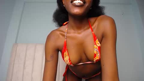 Snapshot of love_miah chatting on October 2025 08:36:01 AM Miah online show from October 2025 08:36:01 AM