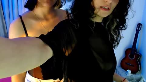 Melisa Emily online show from March 2026 01:11:01 AM