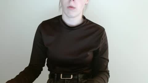 Vivian online show from April 2026 12:40:02 PM