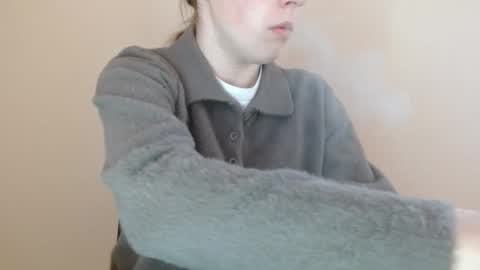 Vivian online show from April 2026 12:07:02 PM