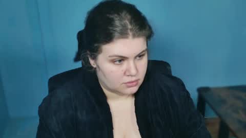 Snapshot of love_wiggy18 chatting on April 2026 07:02:02 AM Ally online show from April 2026 07:02:02 AM