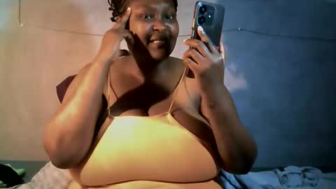 Snapshot of lovebesty chatting on June 2026 06:52:02 AM lovebesty online show from June 2026 06:52:02 AM