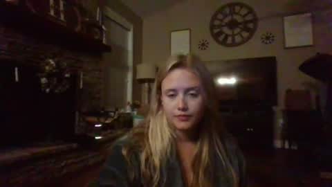 loveclaireelise online show from August 2026 08:16:01 AM