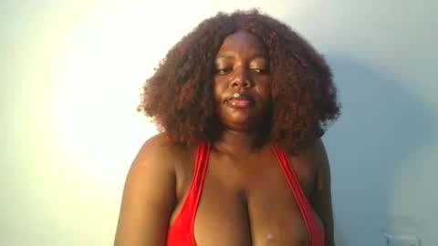 Snapshot of lovecumsluttie chatting on September 2025 04:30:01 PM mila online show from September 2025 04:30:01 PM