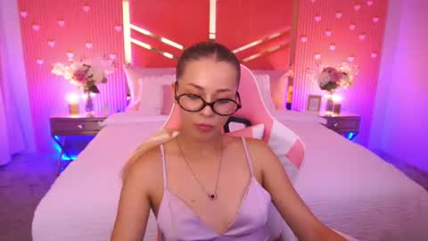 Snapshot of loveedove chatting on June 2026 12:03:01 PM loveedove online show from June 2026 12:03:01 PM