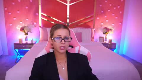 Snapshot of loveedove chatting on July 2026 06:50:02 AM loveedove online show from July 2026 06:50:02 AM