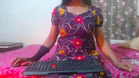Snapshot of lovefunnitya chatting on February 2025 08:17:01 AM Divya online show from February 2025 08:17:01 AM