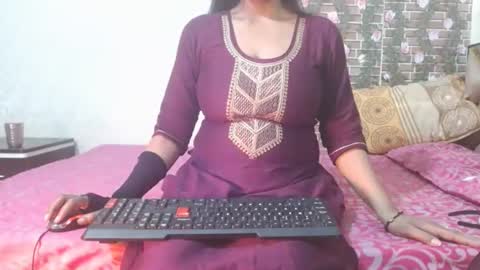 Snapshot of lovefunnitya chatting on March 2025 09:55:02 AM Divya online show from March 2025 09:55:02 AM
