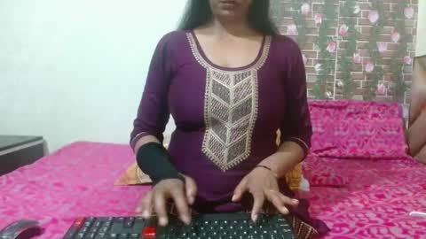 Snapshot of lovefunnitya chatting on March 2025 01:36:02 AM Divya online show from March 2025 01:36:02 AM