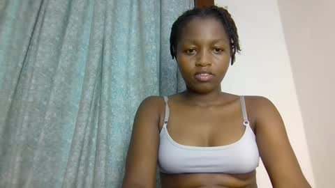 Snapshot of lovelbrownie chatting on October 2025 10:05:02 AM lovelbrownie online show from October 2025 10:05:02 AM