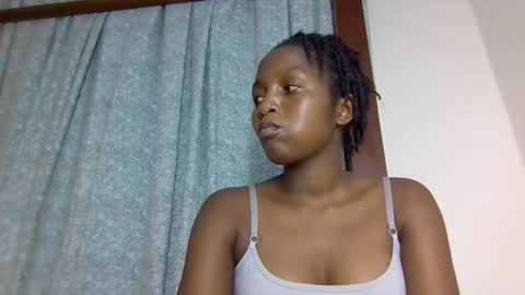 Snapshot of lovelbrownie chatting on October 2025 09:47:02 PM lovelbrownie online show from October 2025 09:47:02 PM