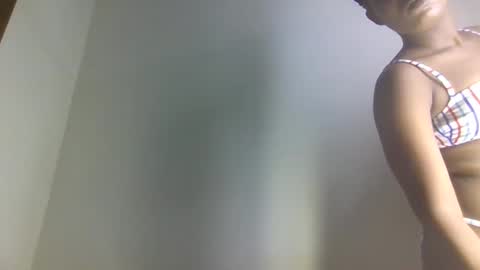 Snapshot of lovelbrownie chatting on November 2025 08:41:02 PM lovelbrownie online show from November 2025 08:41:02 PM