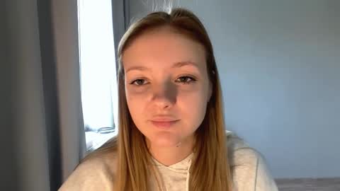 Ella online show from November 2025 05:39:01 AM