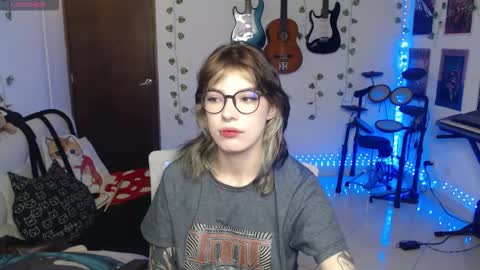 Cassie online show from November 2025 12:54:02 AM