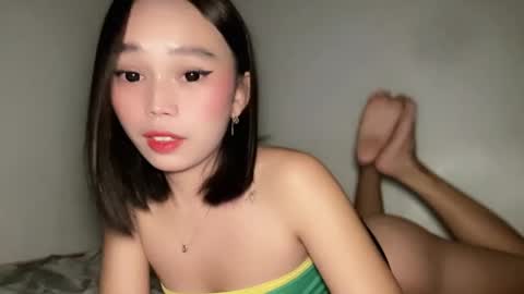 lovely_cittie18 online show from November 2025 01:00:01 PM