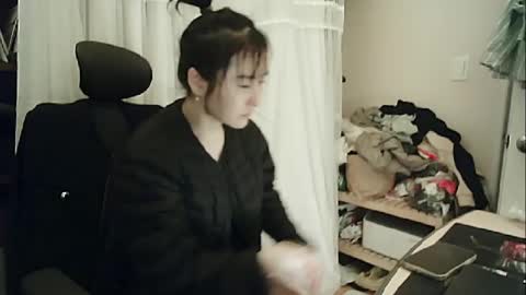 DANA KIM online show from February 2025 04:36:02 PM