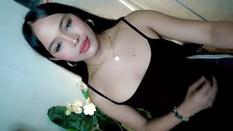 lovely_felicity online show from July 2026 08:40:02 AM