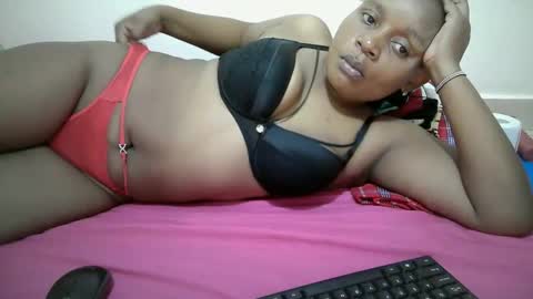 Snapshot of lovely_gee chatting on May 2026 12:02:01 PM sexylover online show from May 2026 12:02:01 PM