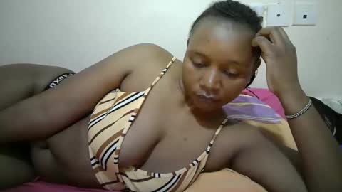Snapshot of lovely_gee chatting on May 2026 02:40:02 AM sexylover online show from May 2026 02:40:02 AM
