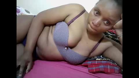 Snapshot of lovely_gee chatting on May 2026 04:07:02 AM sexylover online show from May 2026 04:07:02 AM